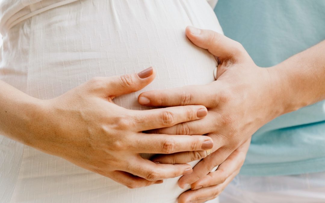 Adhérences utérines et grossesse : le chemin d’Elodie vers une conception naturelle